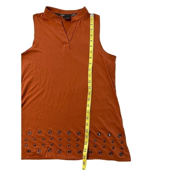 *CLEARANCE* Belyn Key Orange sleeveless golf tank top w/grommet detail Small - Picture 13 of 13